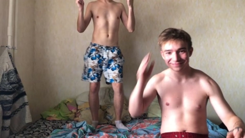 stralght_twinks  17-08-2022